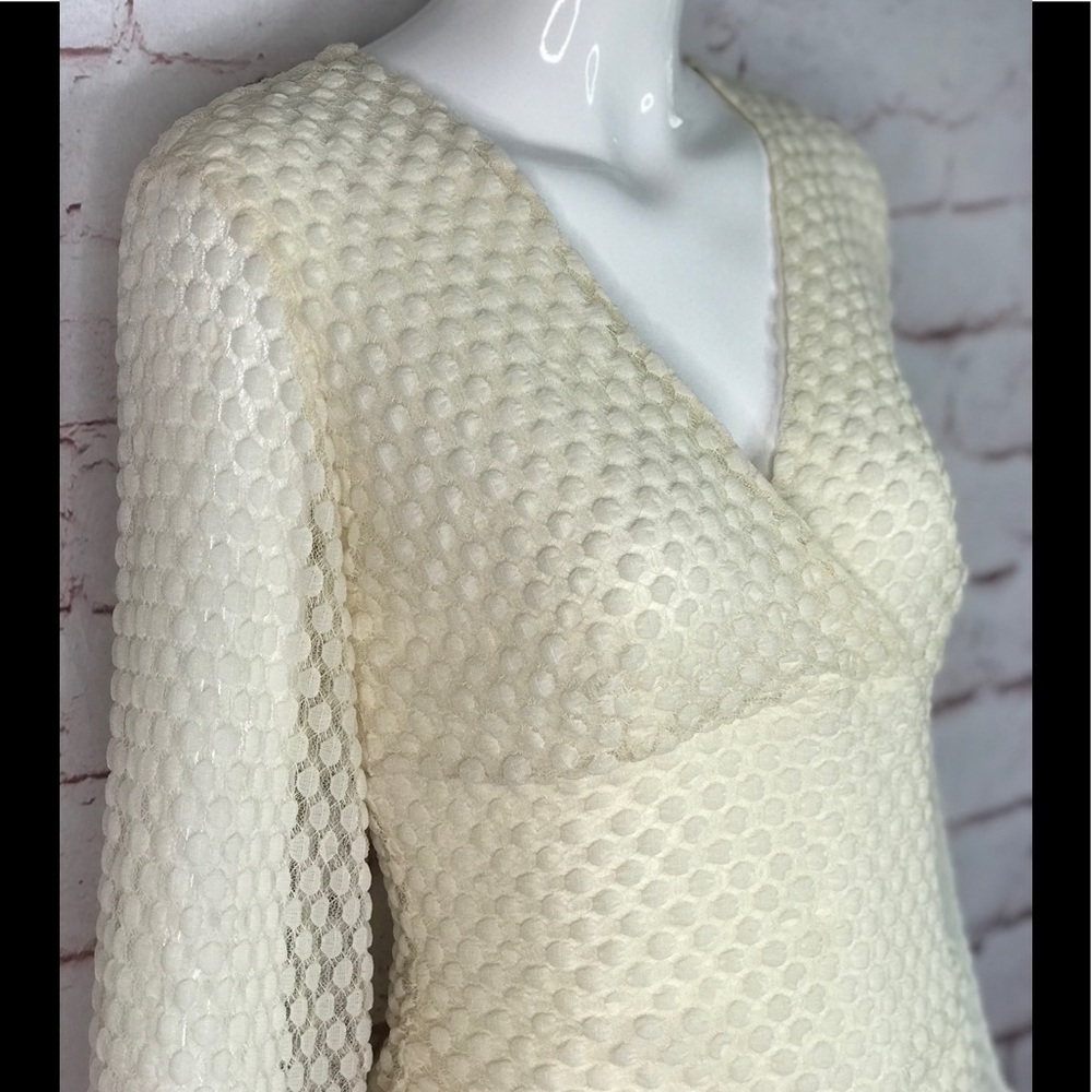 STYLE & CO. PETITE Medium faux wrap cream popcorn top Bell Sleeves NEW WITH TAGS - Picture 7 of 12